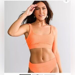 NWT Cyn & Luca Bikini Top